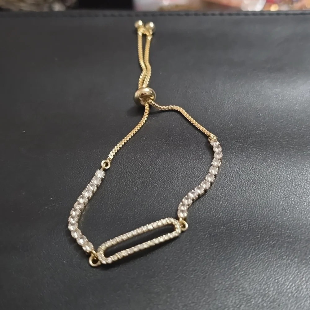 Jewelry - Picture 2 of 4
